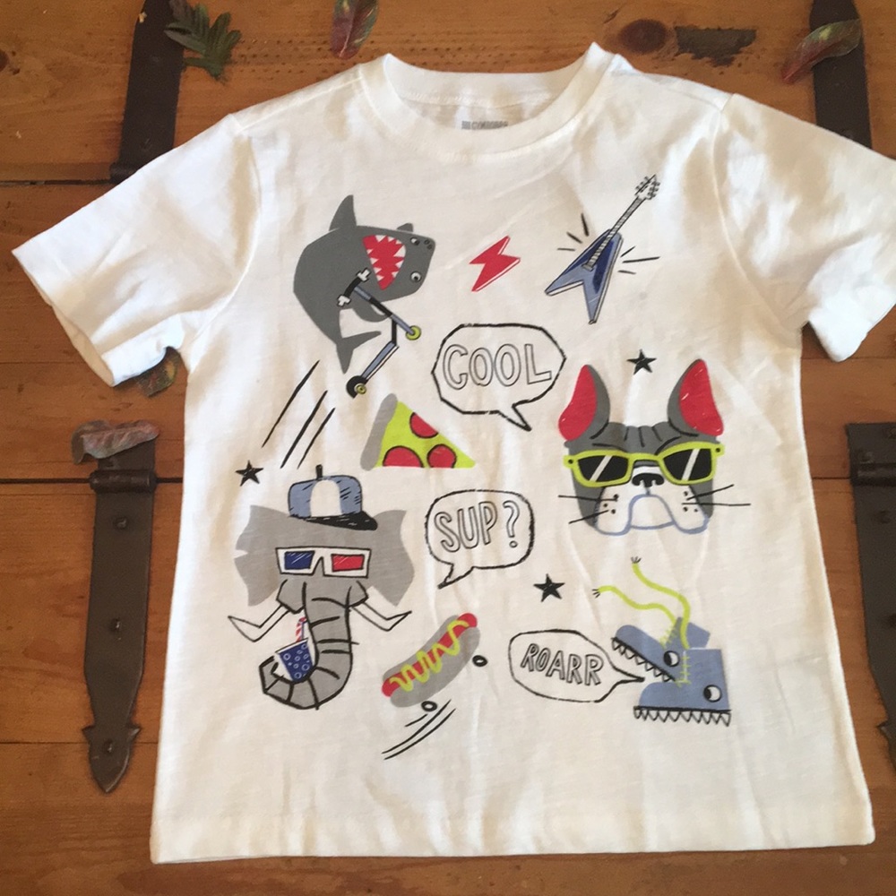 Gymboree basic graphic T-shirt